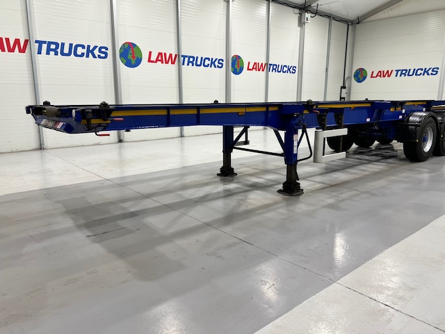 Dennison Tri Axle Sliding Skeletal Trailer BPW