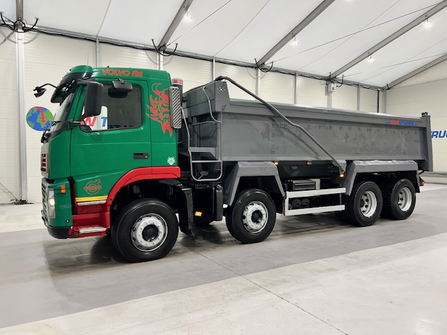 Volvo FM 400 8×4 Day Cab Tipper