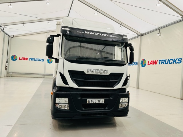 Iveco Stralis 310 AT 6×2 Box Van