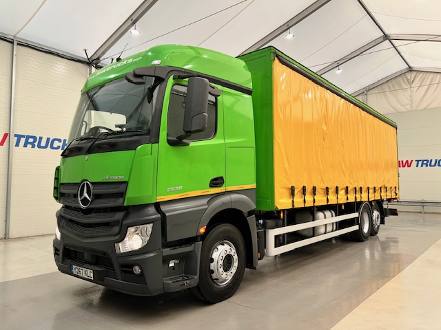 Mercedes Actros 2536 6×2 Sleeper Cab Curtainsider