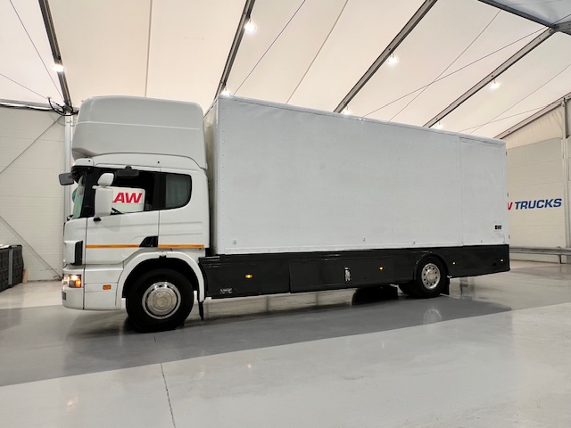 Scania P94 220 4×2 Sleeper Cab Box Van Manual
