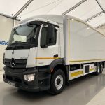 Mercedes Antos 2532 6×2 Rear Lift Day Cab Fridge Box - thumbnail