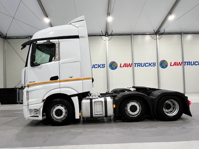 Mercedes Actros 2545 6×2 Midlift Tractor Unit