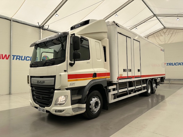 DAF CF 370 6×2 Sleeper Cab Fridge Box