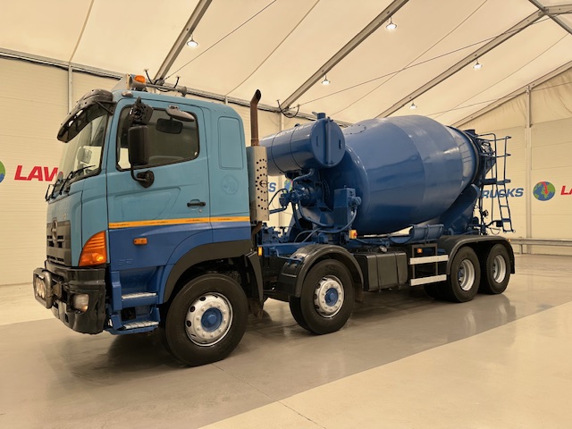 Hino 700 4123 8×4 Cement Mixer