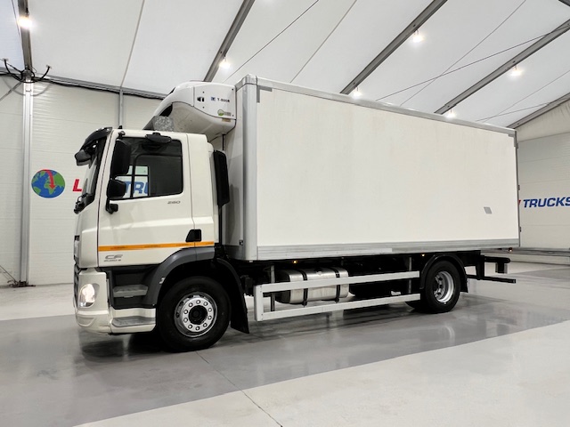 DAF CF 260 4×2 Day Cab Fridge Box