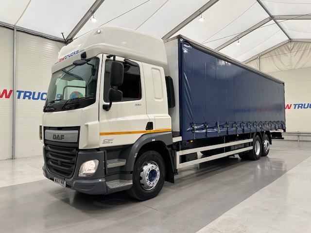 DAF CF 330 6×2 Rear Lift Sleeper Cab Curtainsider
