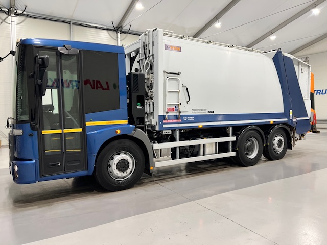 Mercedes Econic 2630 6×2 Refuse Bin Lorry