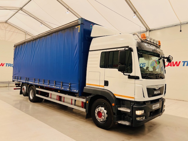 MAN TGS 26.340 6×2 Rear Steer Curtainsider