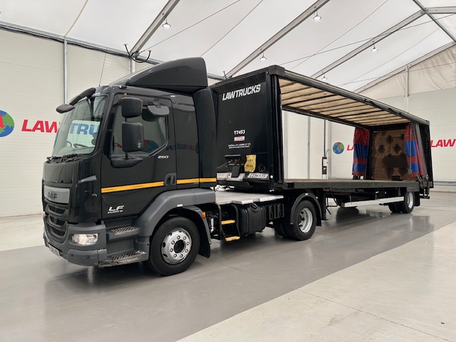 DAF LF 260 4×2 Urban Tractor Unit Trailer