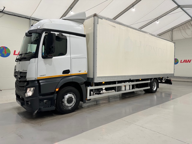 Mercedes Actros 1830 Sleeper Cab Box Van