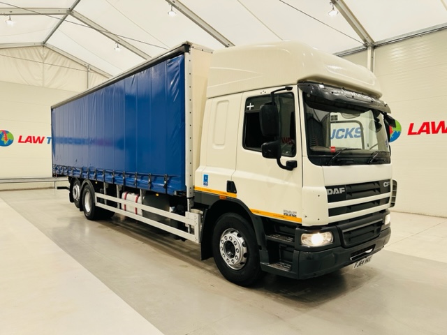 DAF CF75 310 6×2 Rear Lift Sleeper Cab Curtainsider