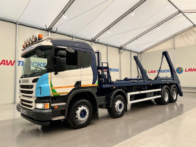 Scania P370 8×4 Sleeper Cab Skip Loader