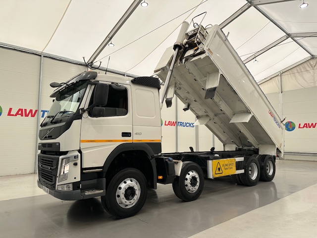 Volvo FM 410 8×4 Sleeper Cab Tar Spec Tipper