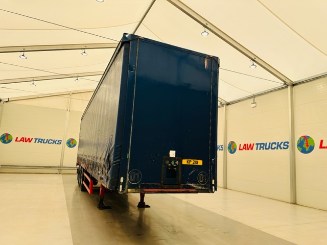 Montracon Tri Axle Curtainsider Trailer