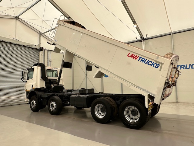 DAF CF 370 8×4 Day Cab Tipper