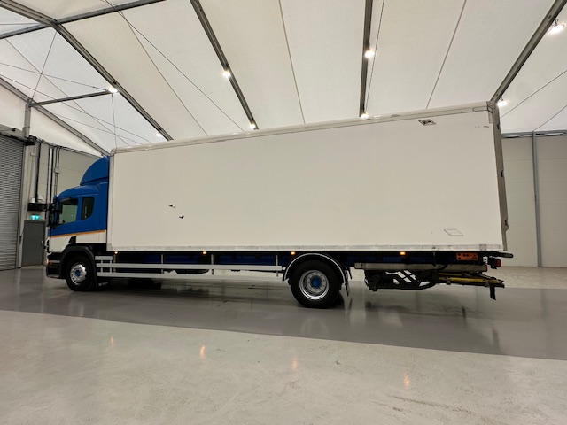Scania P250 4×2 Sleeper Cab Fridge Box