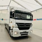 Mercedes 2543 6×2 10 Tyre Rear Lift Sleeper Cab Box Van - thumbnail