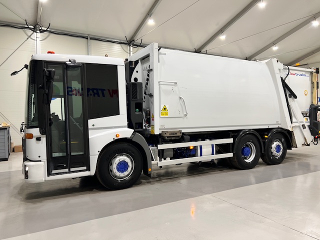 Mercedes Econic 2630 6×2 Refuse Bin Lorry