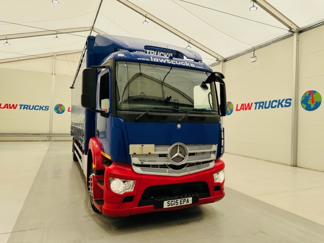Mercedes Actros 1824 Day Cab Curtainsider