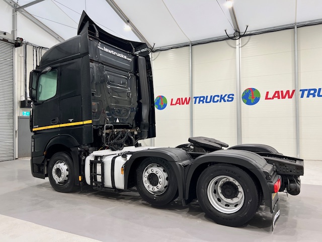Mercedes Actros 2545 6×2 Midlift Tractor Unit