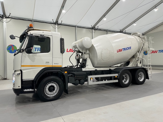 Volvo FM 330 6×4 Day Cab Cement Mixer