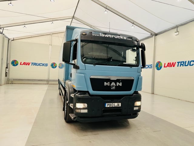 MAN TGS 26.360 6×2 Sleeper Cab Box Van