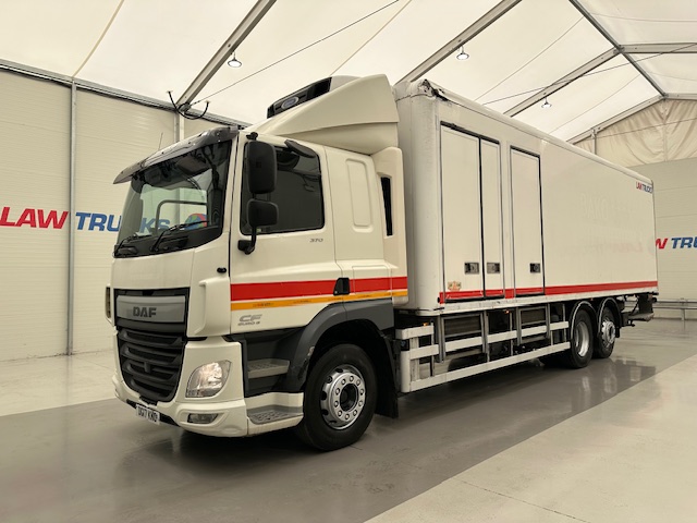 DAF CF 370 6×2 Sleeper Cab Fridge Box