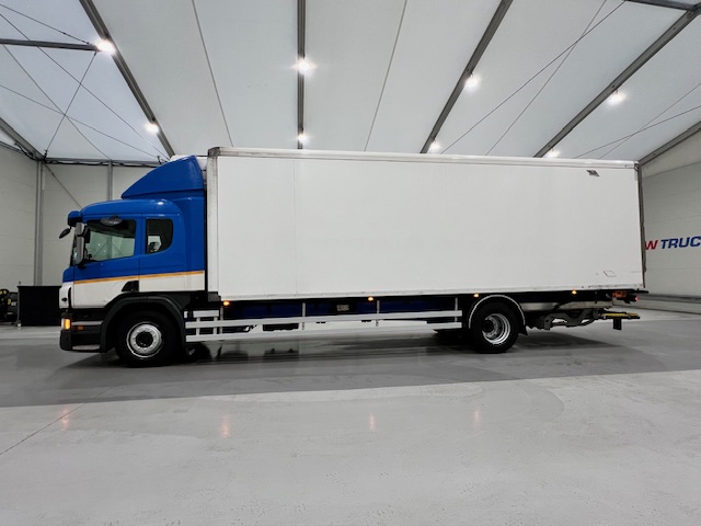 Scania P250 4×2 Sleeper Cab Fridge Box