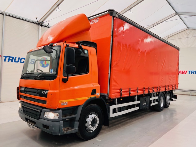 DAF CF75 310 6×2 Rear Lift Day Cab Curtainsider