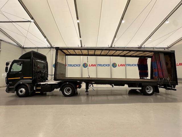 DAF LF 260 4×2 Urban Tractor Unit Trailer