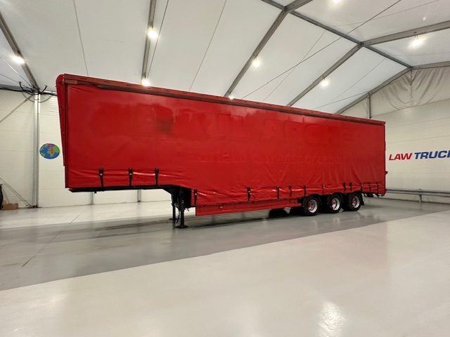 Kerbaid Miles Nunn Tri Axle Stepframe Enclosed Lowloader