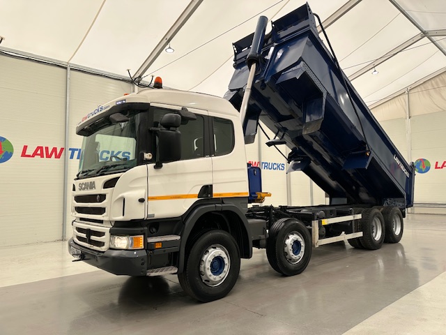 Scania P370 8×4 Sleeper Cab Tipper Manual