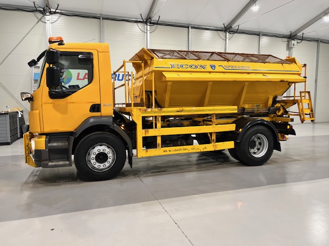 Volvo FE 240 4×2 Day Cab Gritter