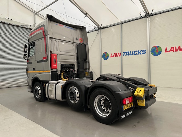 DAF XF 530 6×2 Midlift Tractor Unit