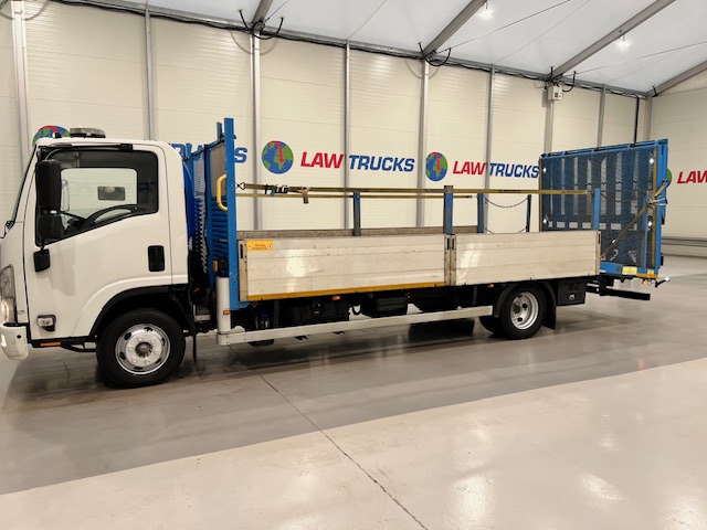 Isuzu N75 190 Day Cab Dropside Beavertail