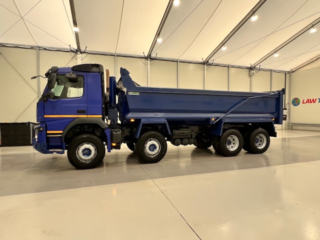 Volvo FM 410 8×4 Day Cab Steel Tipper