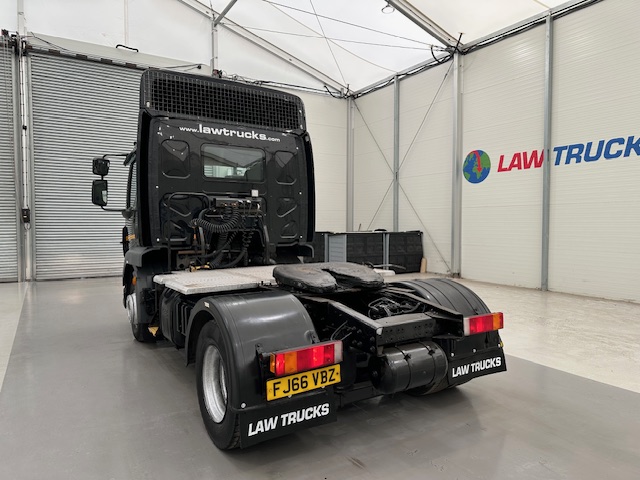 DAF LF 260 4×2 Rest Cab Tractor Unit