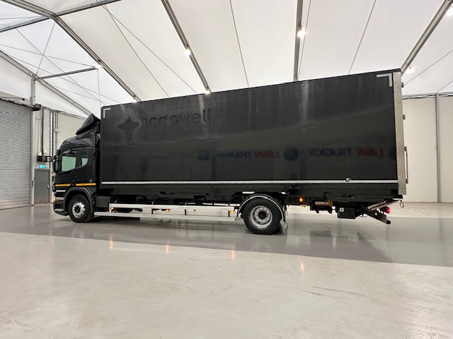 Scania P280 4×2 Sleeper Cab Box Van