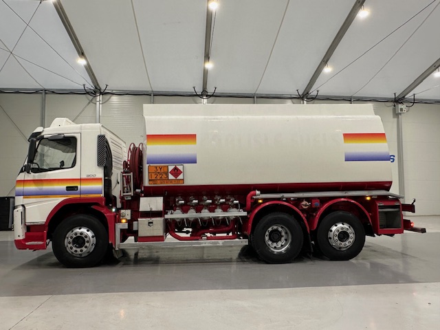 Volvo FM 300 6×2 20,000 Litre Fuel Tanker