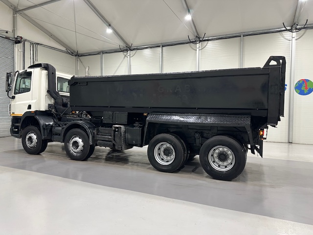 DAF CF85 360 8×4 Day Cab Steel Tipper