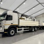 Volvo FM 450 Dropside Brick Grab Drawbar - thumbnail