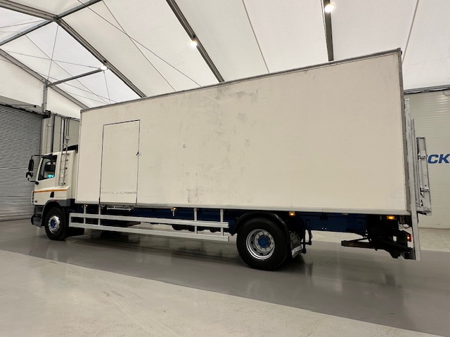 DAF CF65 220 Sleeper Cab Fridge Box