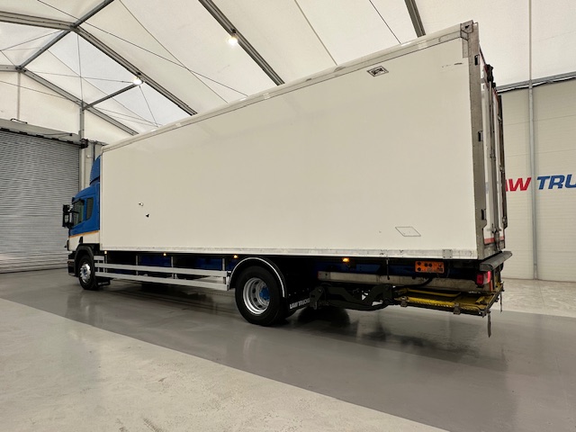 Scania P250 4×2 Sleeper Cab Fridge Box