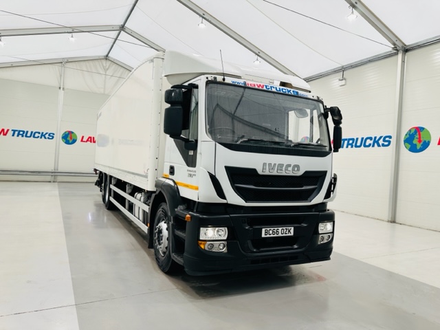 Iveco Stralis 310 AT 6×2 Box Van