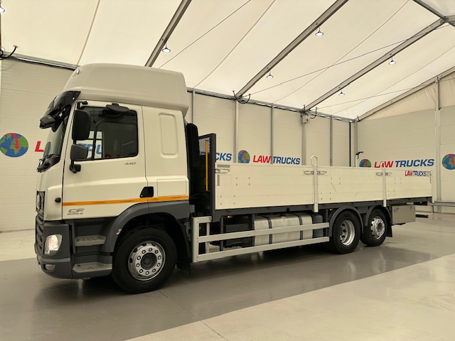 DAF CF 440 6×2 Sleeper Cab Dropside Drawbar Spec