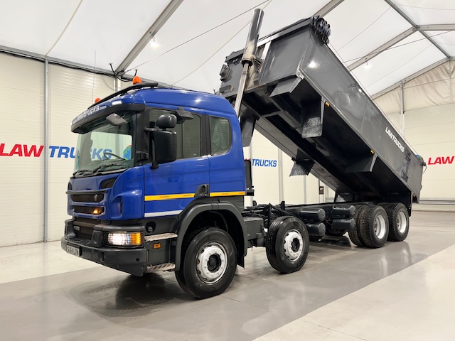 Scania P370 8×4 Sleeper Cab Tipper Manual