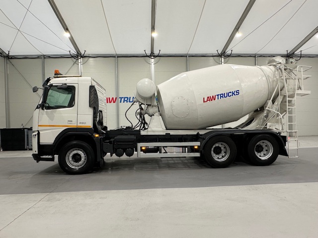 Volvo FM 330 6×4 Day Cab Cement Mixer