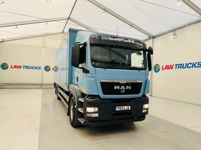 MAN TGS 26.360 6×2 Sleeper Cab Box Van