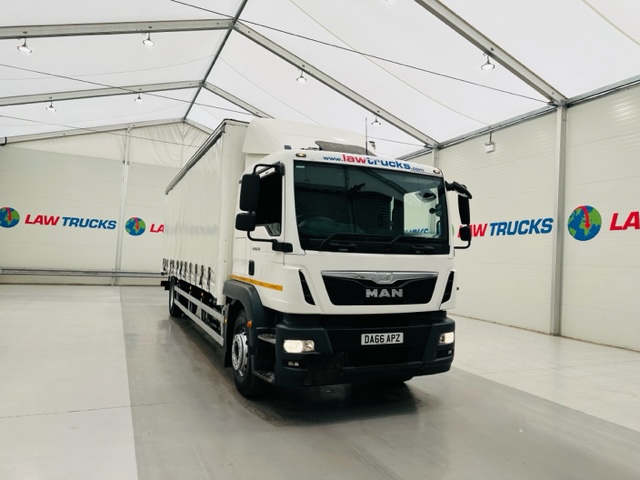 MAN TGM 18.250 Sleeper Cab Curtainsider
